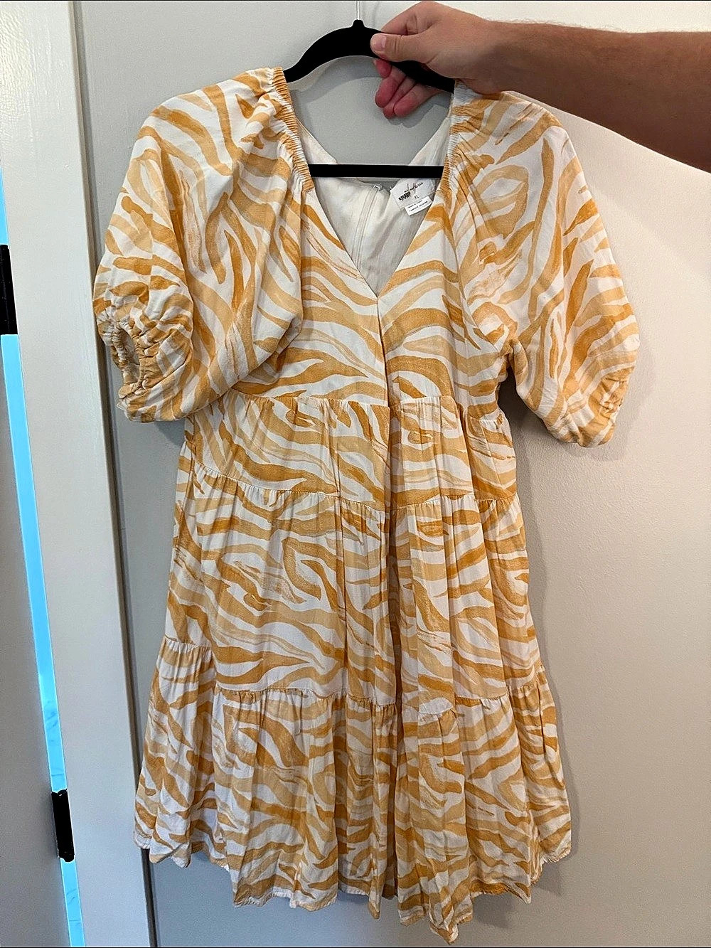 Abstract Mini Dress in Orange & White Size XL Like New